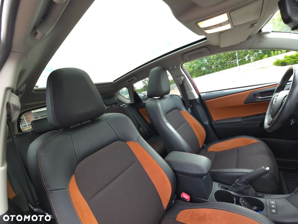 Toyota Auris Hybrid 135 Prestige - 18