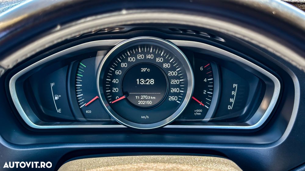 Volvo V40 D2 Aut. Momentum - 5