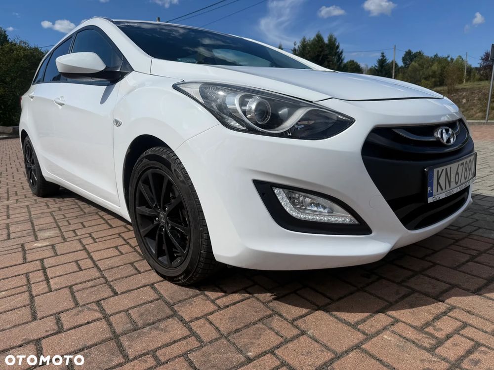 Hyundai i30 blue 1.6 CRDi YES Gold - 9