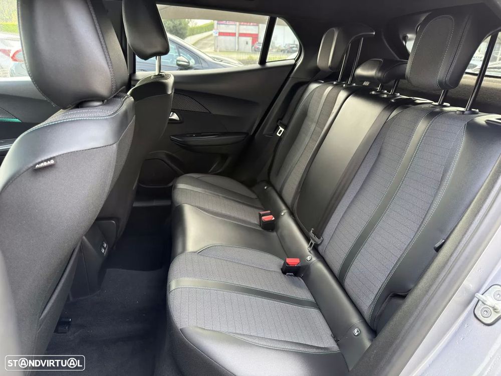 Peugeot 2008 1.5 BlueHDi Allure EAT8 - 14