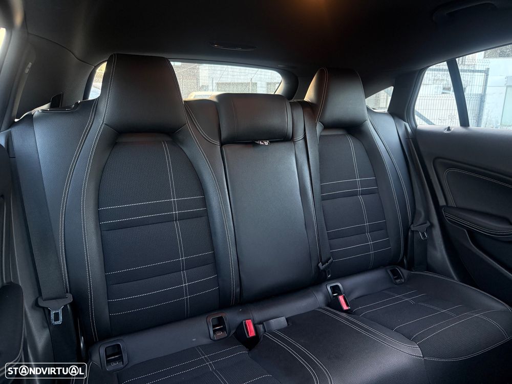 Mercedes-Benz CLA 180 d Shooting Brake Urban - 14