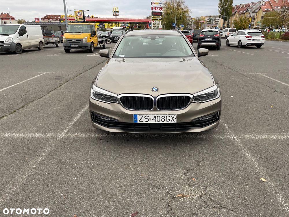 BMW Seria 5 530d Sport Line sport - 8