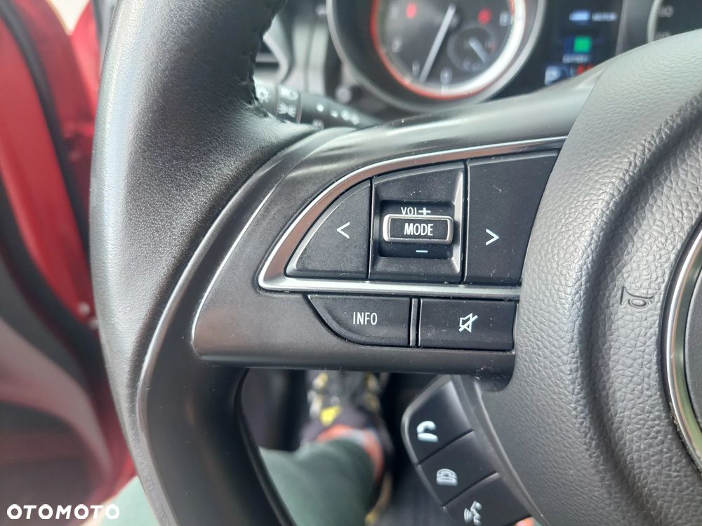 Suzuki Swift 1.2 Dualjet SHVS Premium Plus CVT - 7