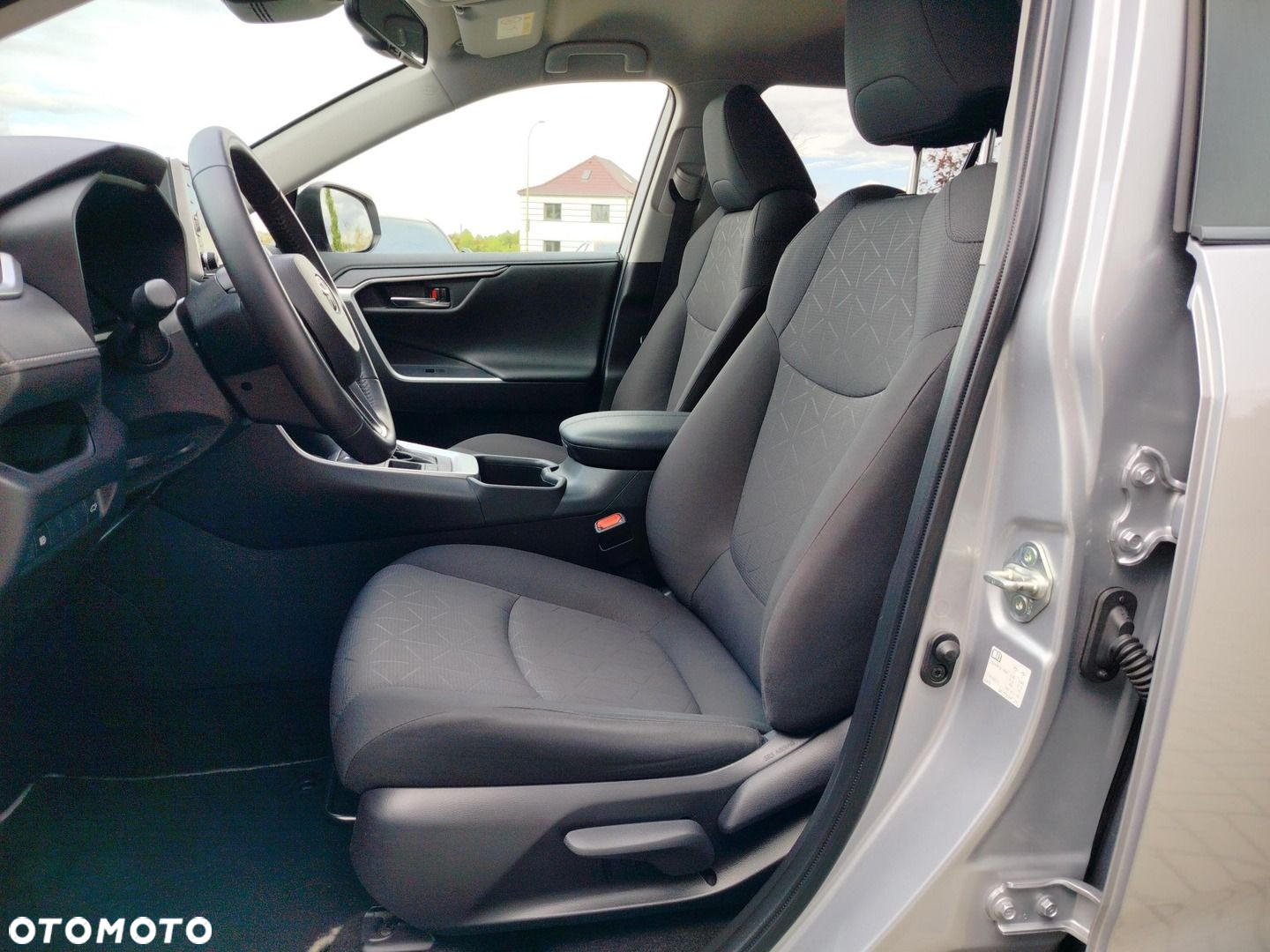 Toyota RAV4 - 9