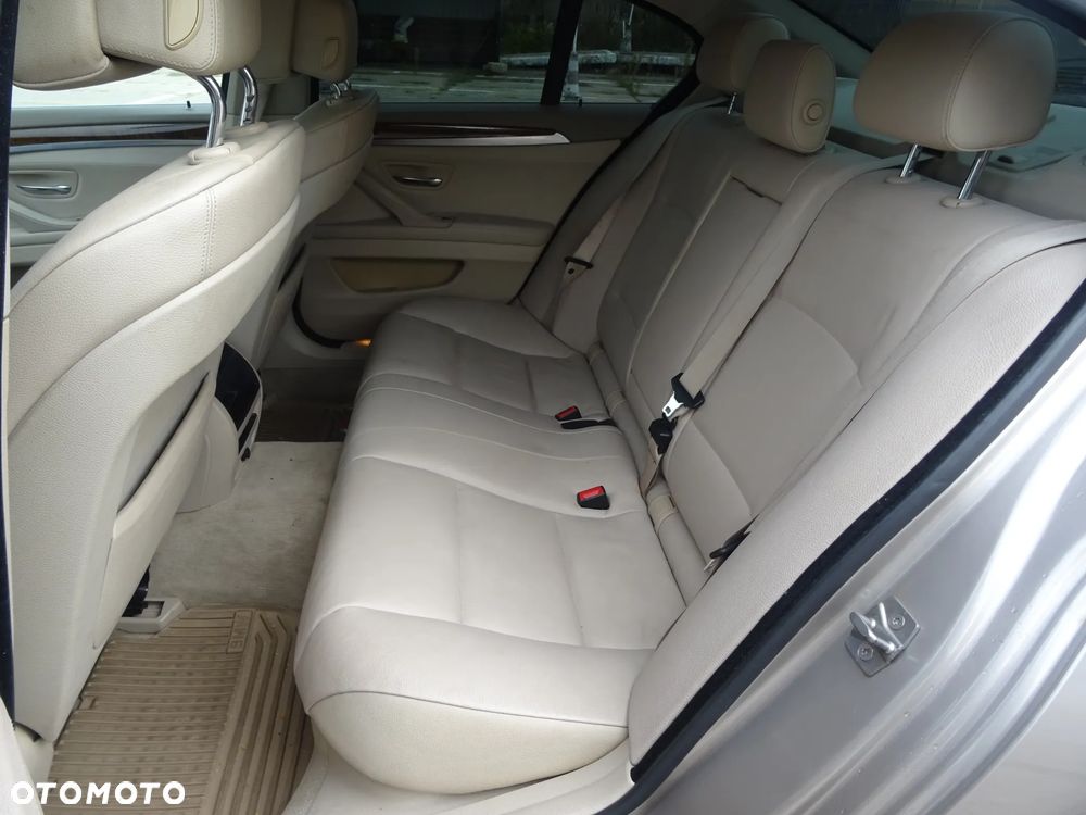 BMW Seria 5 520d - 15