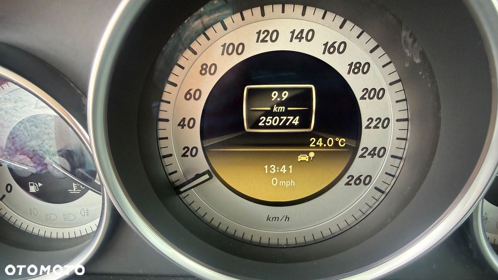 Mercedes-Benz Klasa C 220 CDI BlueEff Avantgarde - 15