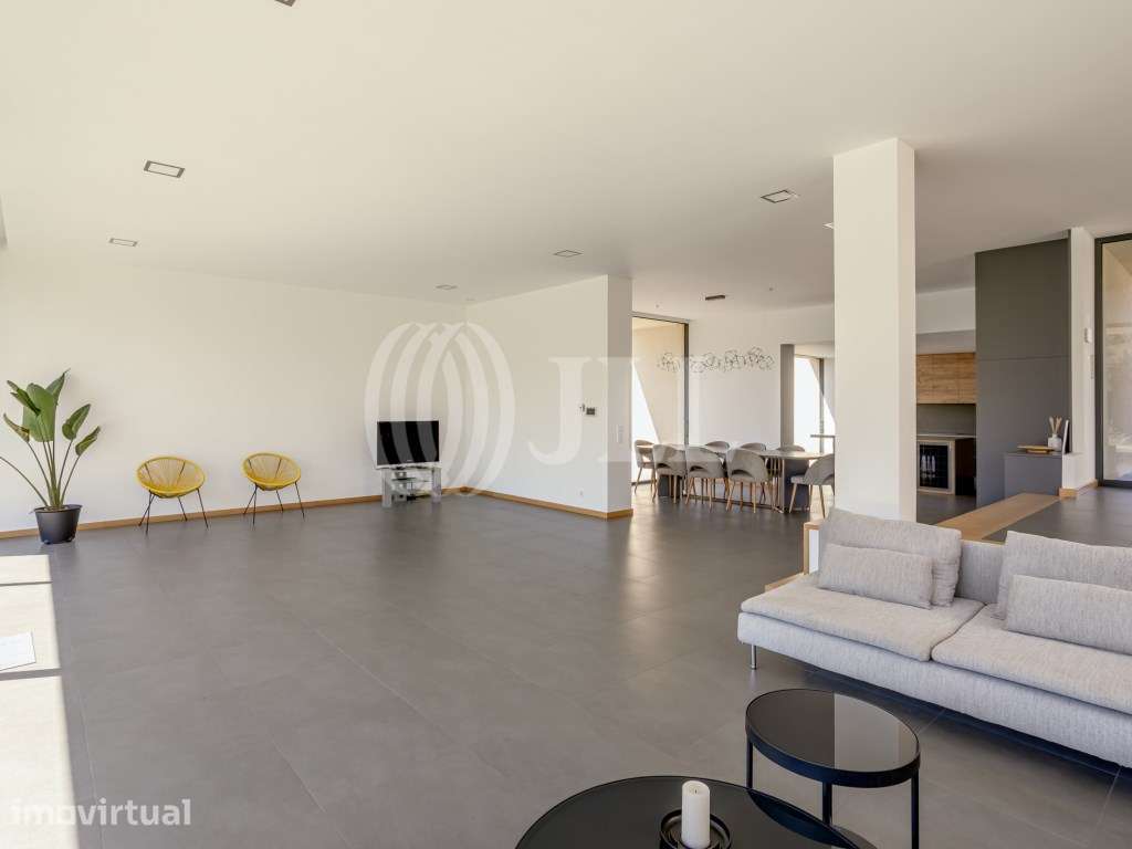 Moradia T4 com jardim e piscina em Vilela, Paredes - Grande imagem: 5/32