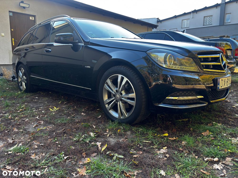 Mercedes-Benz C-Klasa 2012 photo 3