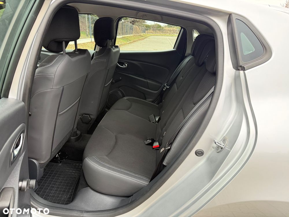 Renault Clio 1.2 16V Alize - 8