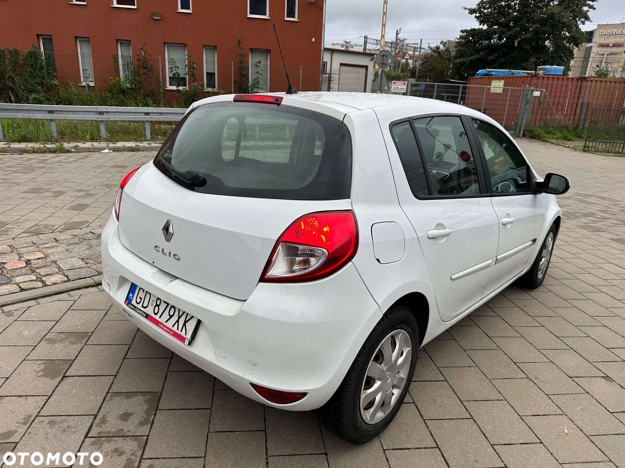 Renault Clio 1.2 16V Alize Euro5 - 1