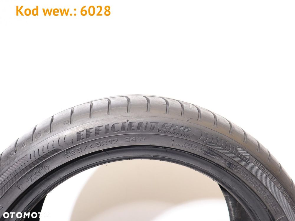 Goodyear Efficientgrip Performance - 225/45 R17 - 5
