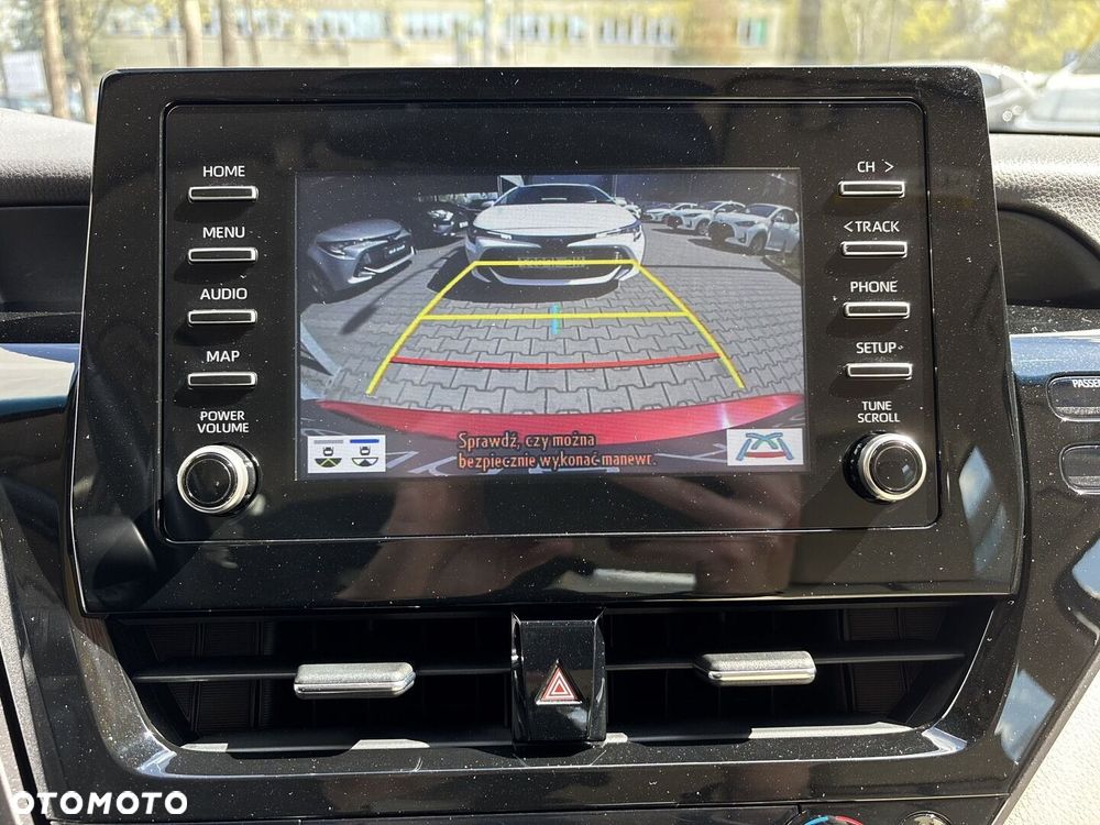 Toyota Camry 2.5 Hybrid Comfort CVT - 35