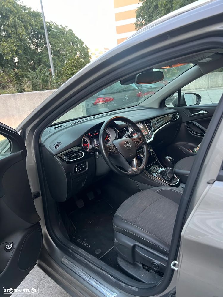 Opel Astra Sports Tourer - 6