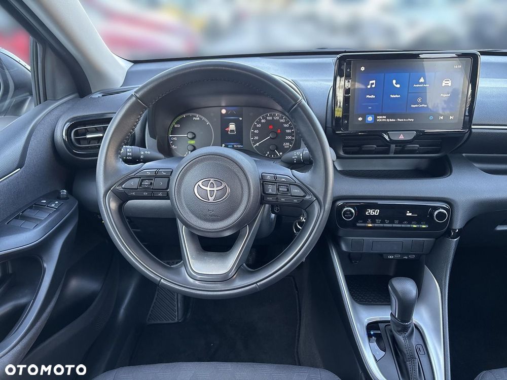 Toyota Yaris - 12