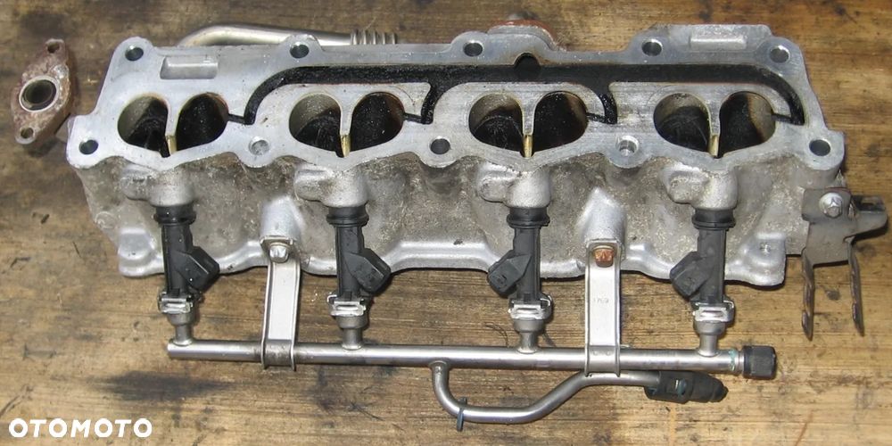 kolektor ssący klapy wirowe OPEL ASTRA II 1.6 16V Z16XEP 55568968 - 2