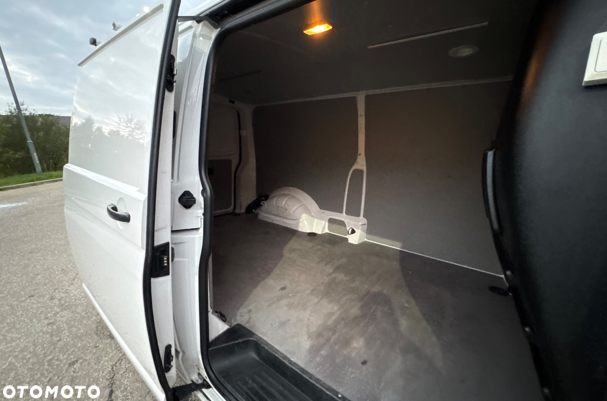 Volkswagen TRANSPORTER T6 - 14