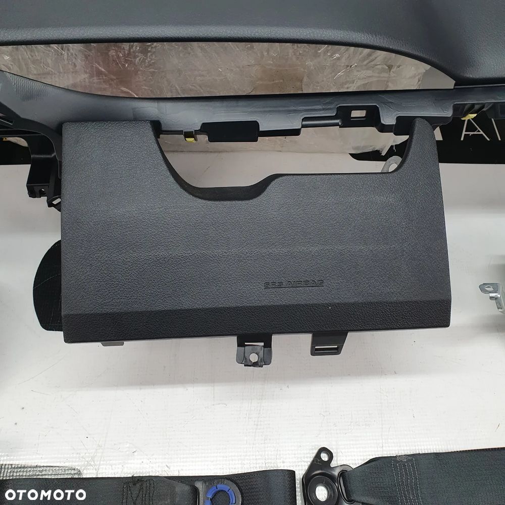 TOYOTA YARIS 3 III LIFT DESKA ROZDZIELCZA KONSOLA KOKPIT PULPIT PODUSZKI AIRBAG AIR BAG PASY KIT SET - 6