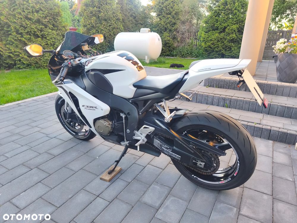 Honda CBR - 6