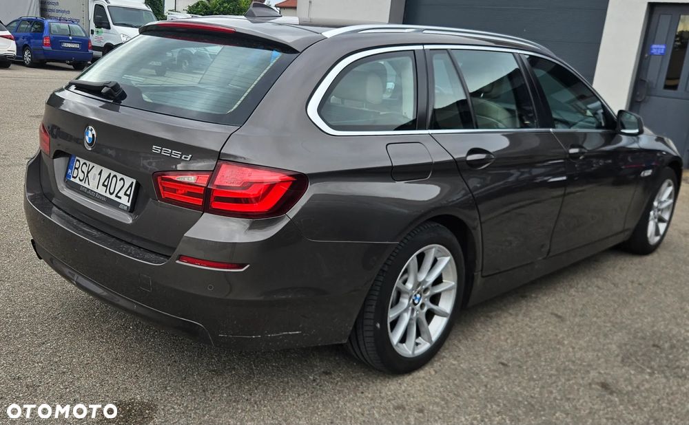 BMW Seria 5 525d - 5