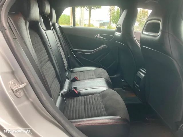 Mercedes-Benz CLA 180 d Shooting Brake AMG Line Aut. - 34