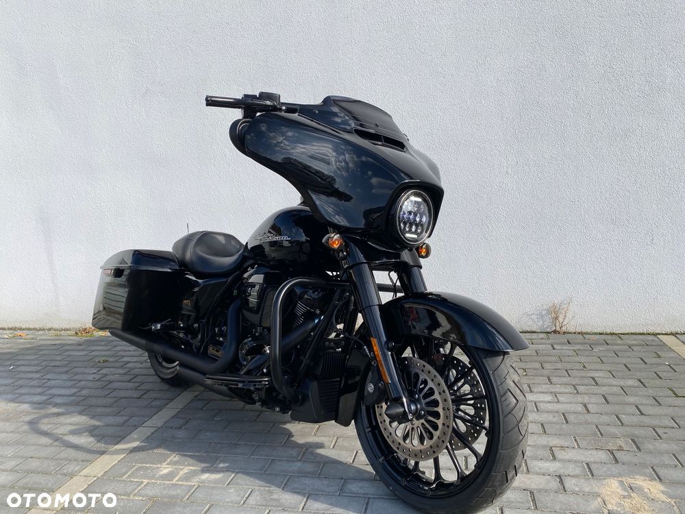 Harley-Davidson Touring Street Glide - 4