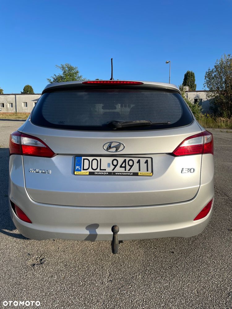Hyundai i30 1.6 CRDi Classic + - 6