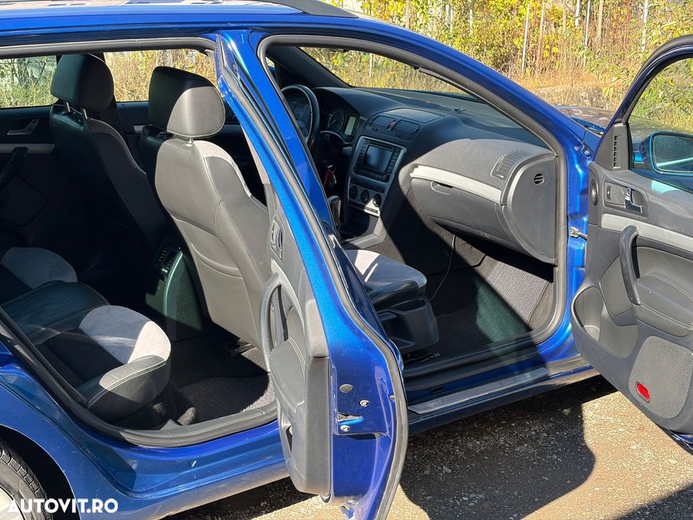Skoda Octavia 2.0 TDI RS - 10