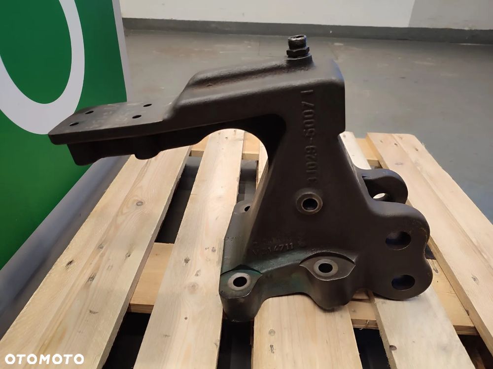 Zaczep łącznika V214711 3J02950071 KUBOTA M7151 - 5
