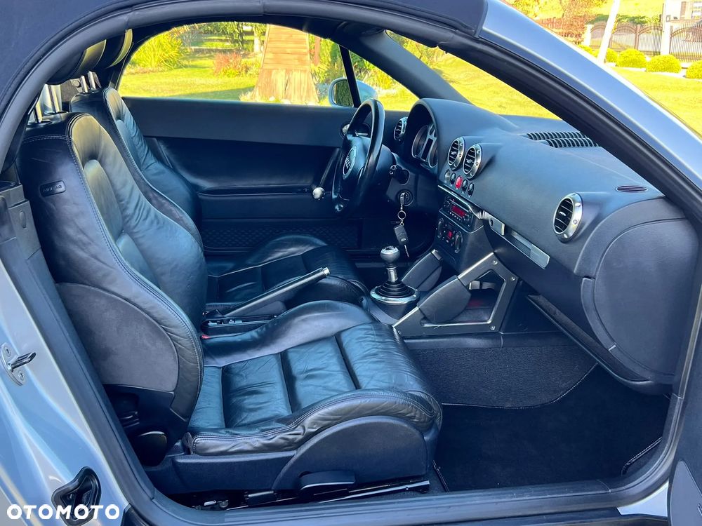 Audi TT Roadster 1.8 T - 17