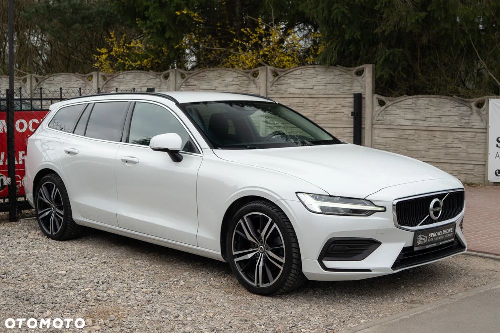 Volvo V60 B3 B DKG Momentum Pro - 3
