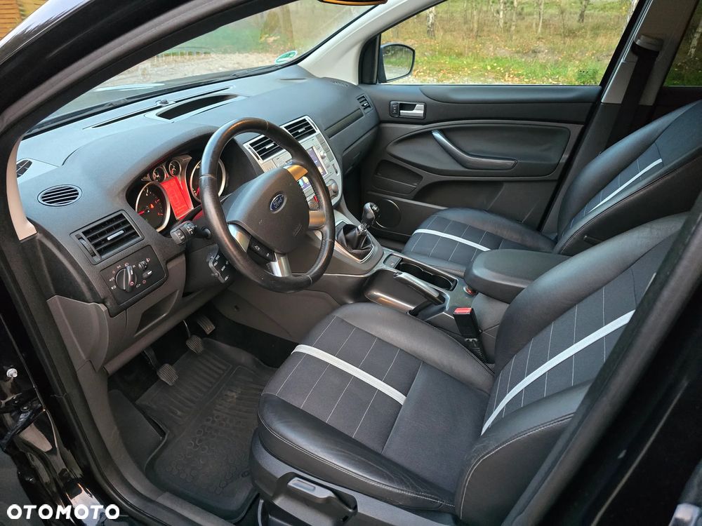 Ford Kuga - 14