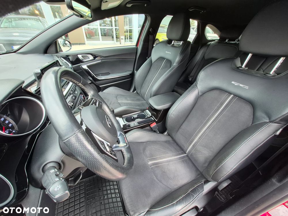 Kia ProCeed 1.4 T-GDI GT Line - 14