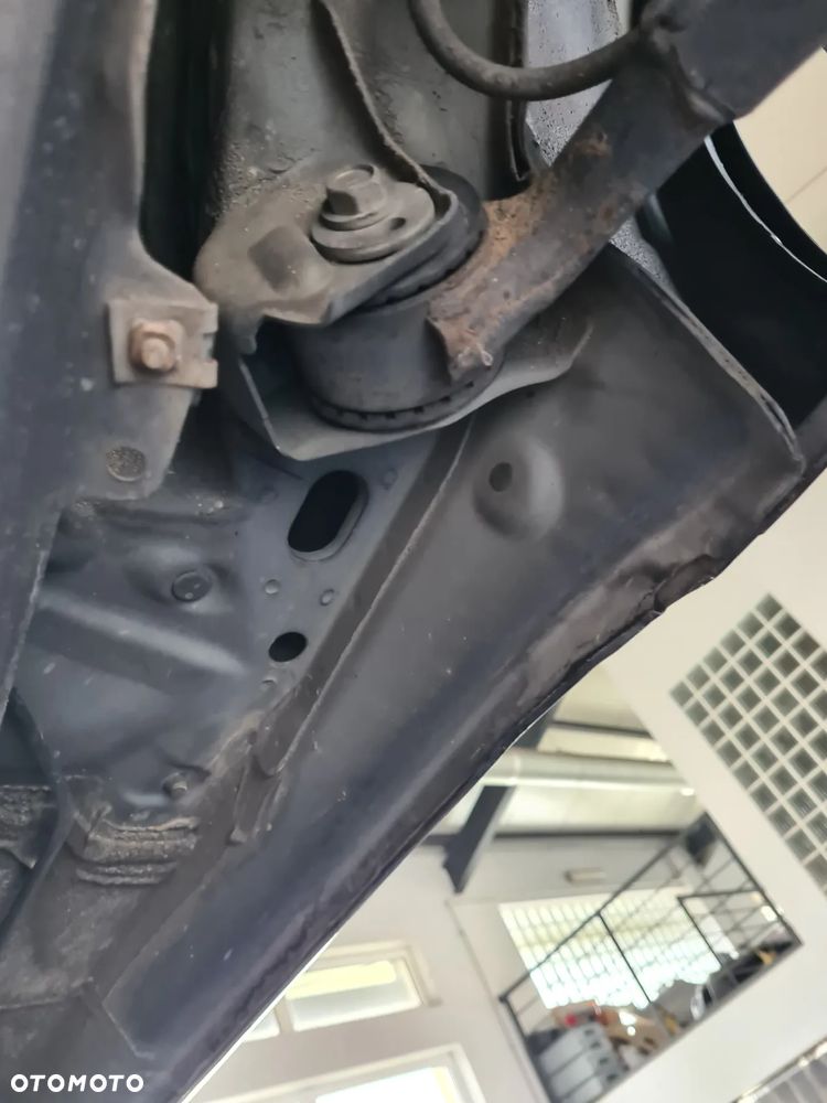 Toyota RAV4 2.0 D-4D 4x4 - 23