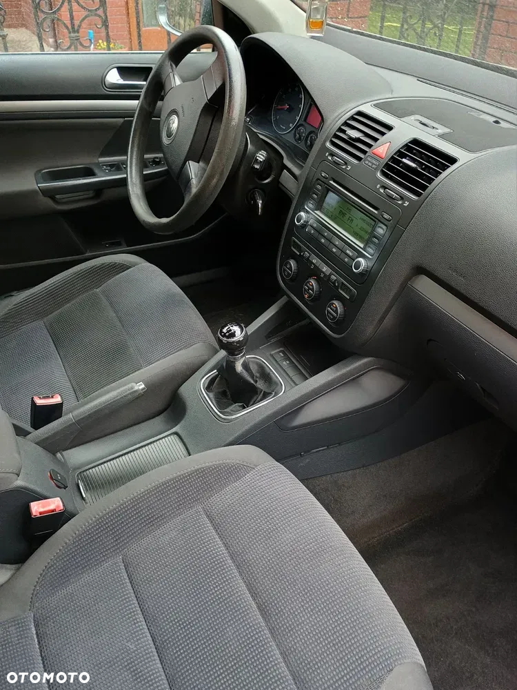 Volkswagen Jetta 1.6 FSI Comfortline - 8