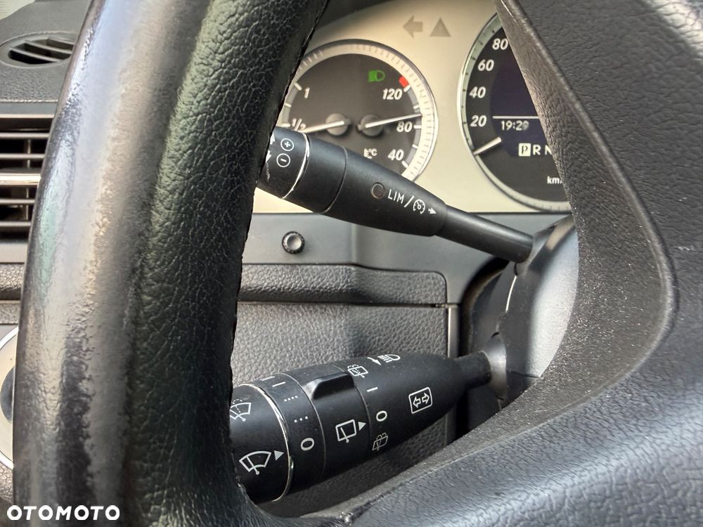 Mercedes-Benz Klasa C 200 CDI DPF Automatik Avantgarde - 22