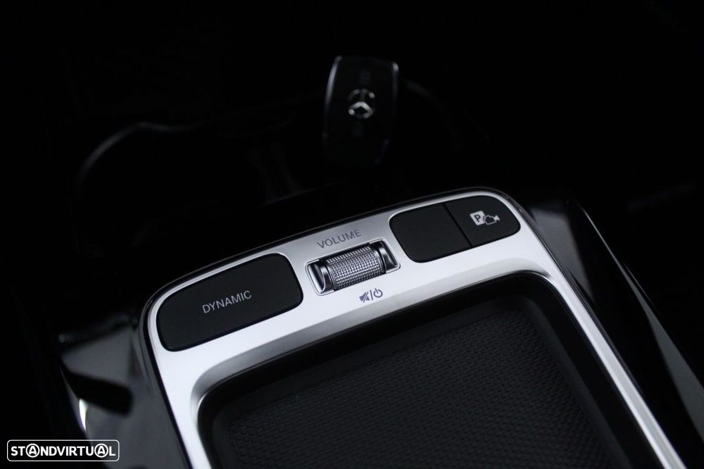 Mercedes-Benz A 250 e AMG Line - 30