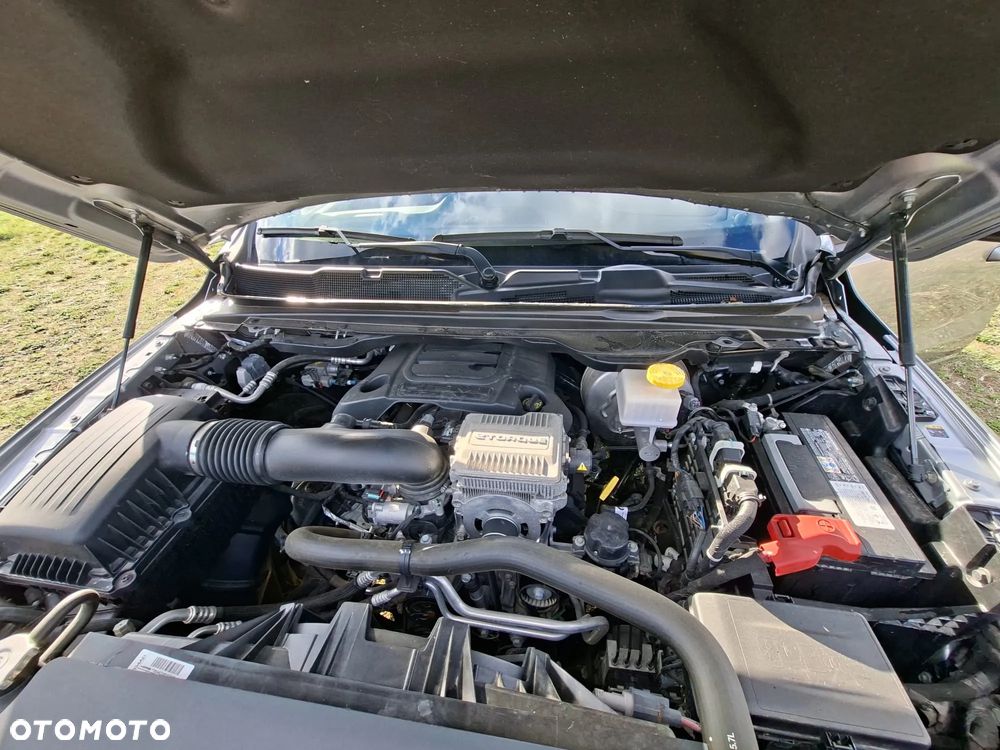 RAM 1500 Crew Cab Shortbed Laramie - 15