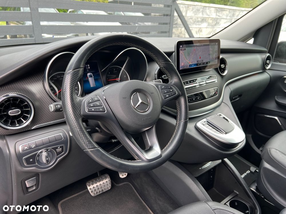 Mercedes-Benz Klasa V 300 d lang 9G-TRONIC Avantgarde Edition 2020 - 17