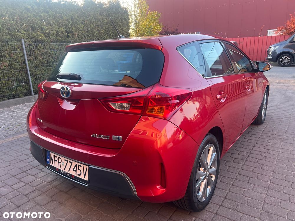 Toyota Auris - 11
