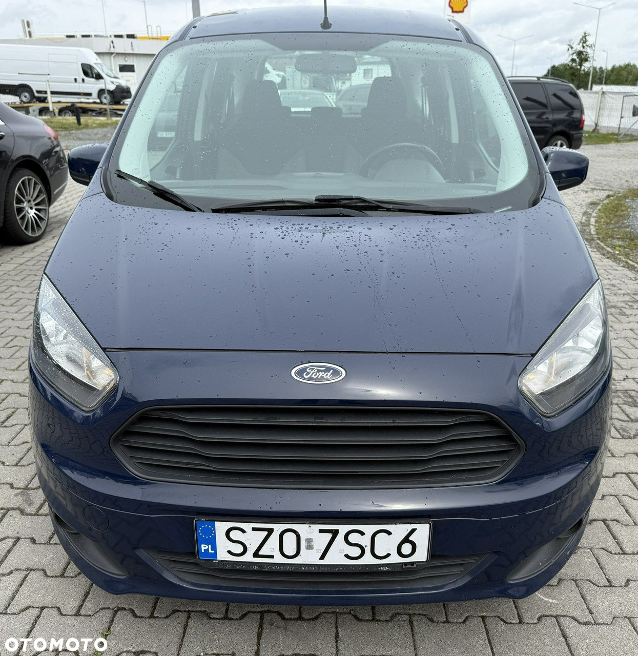 Ford Tourneo Courier - 11