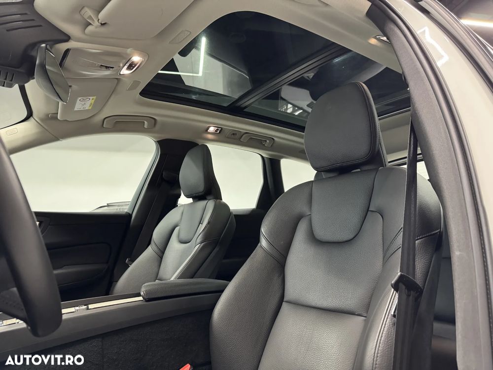 Volvo XC 60 T6 AWD Recharge Geartronic Inscription - 6