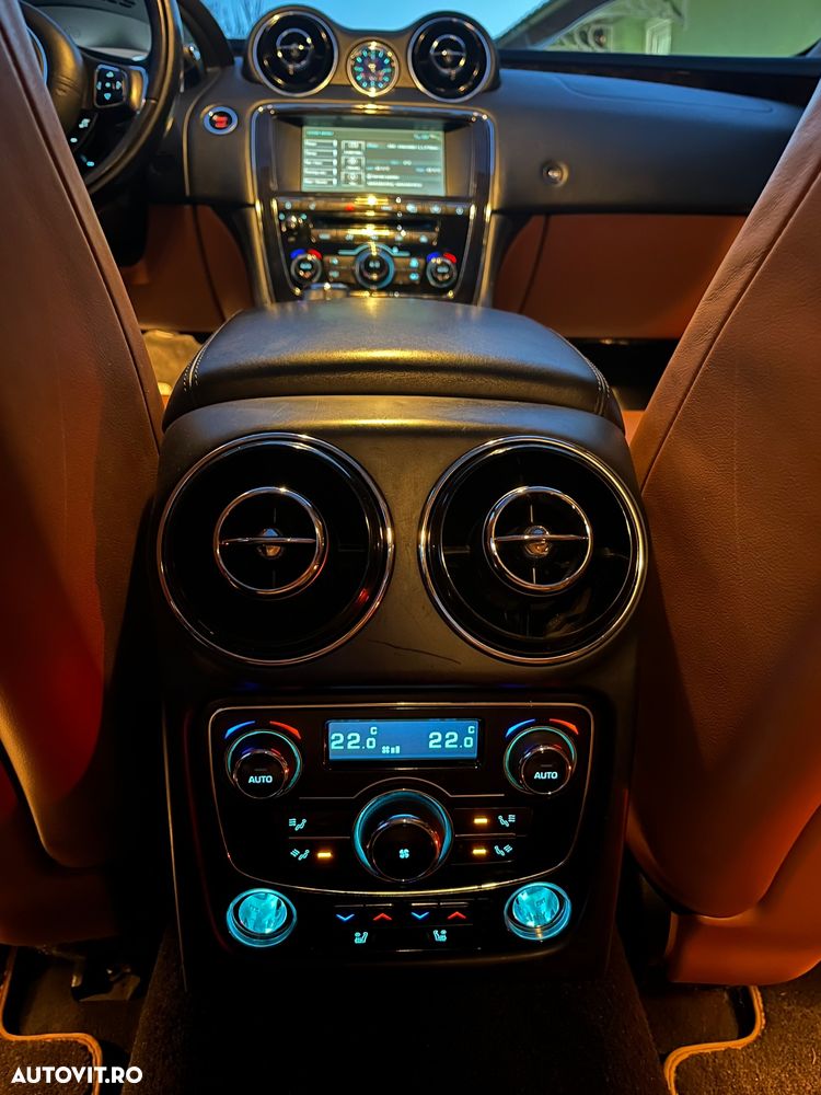 Jaguar XJ 3.0 V6 Premium Luxury Aut SWB - 10