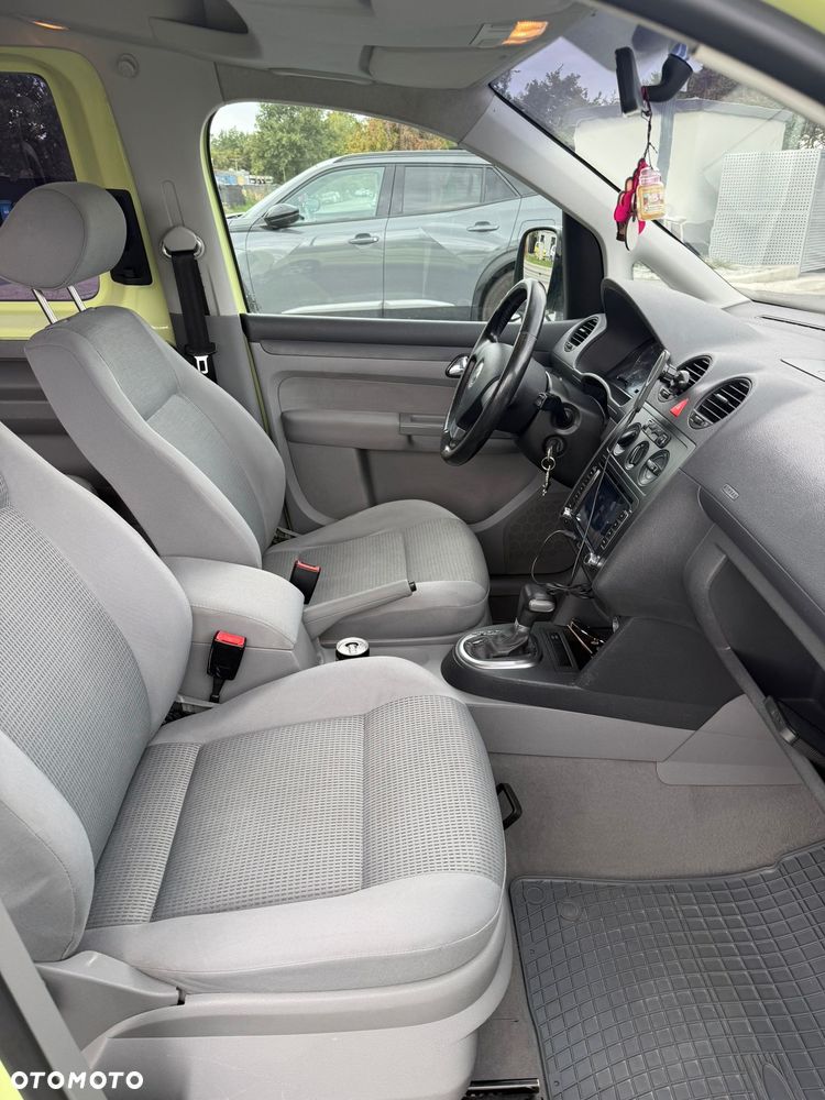 Volkswagen Caddy Life DSG - 11