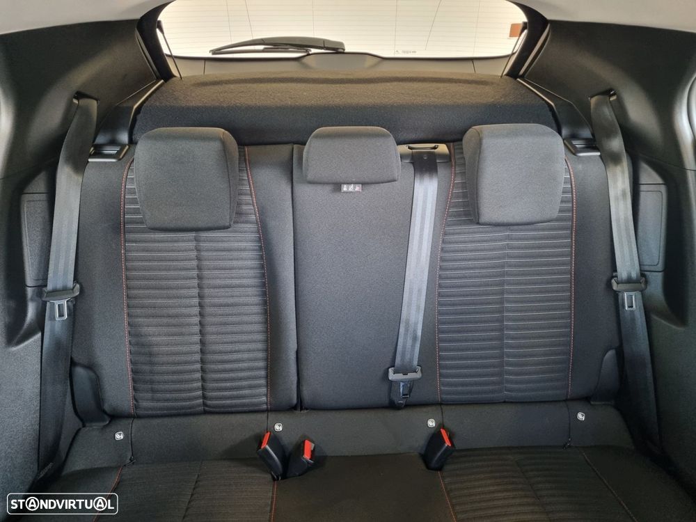 Peugeot e-2008 50 kWh Active - 9