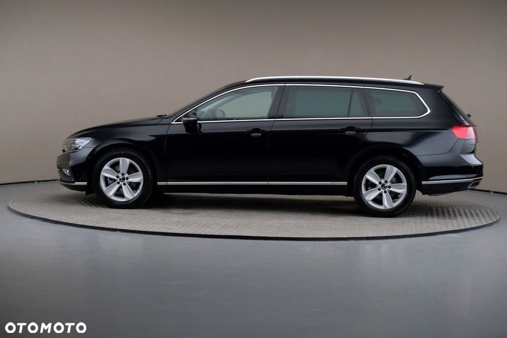 Volkswagen Passat Variant 2.0 TSI Elegance DSG - 4