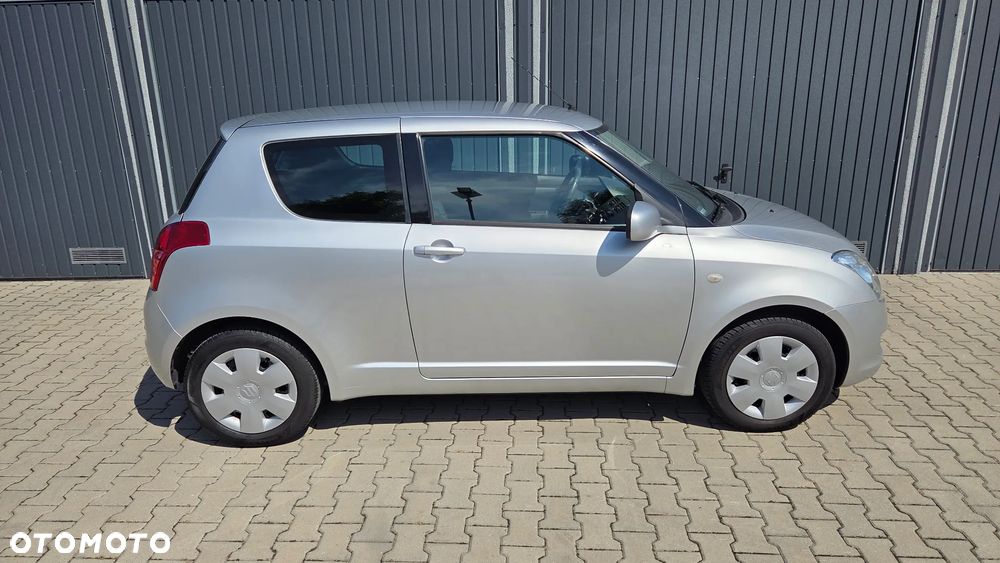 Suzuki Swift 1.3 Sakura - 13