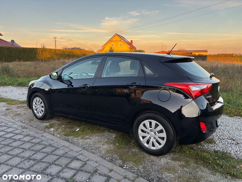 Hyundai i30 1.6 CRDi BlueDrive Comfort - 14