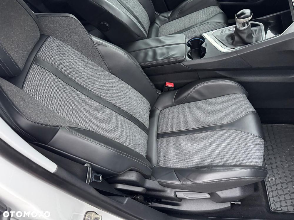 Peugeot 3008 HDi FAP 150 Premium - 21