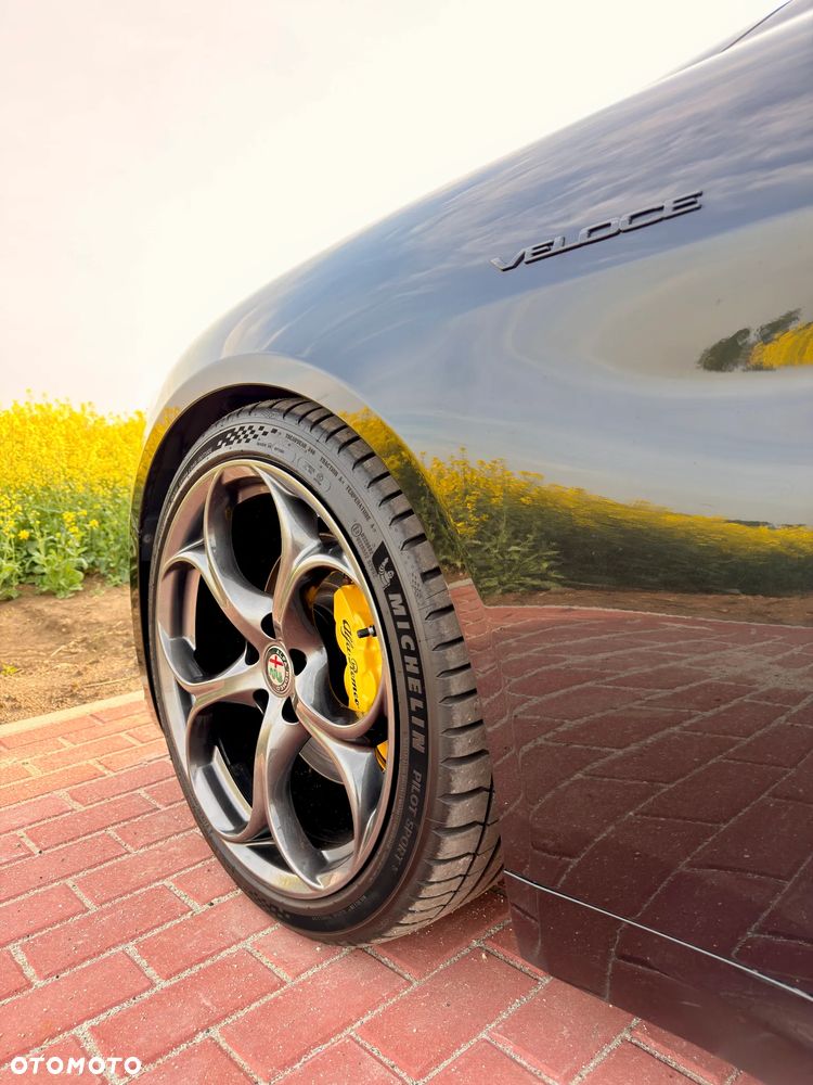 Alfa Romeo Giulia 2.0 Turbo Veloce Q4 - 13