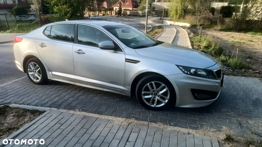 Kia Optima - 8